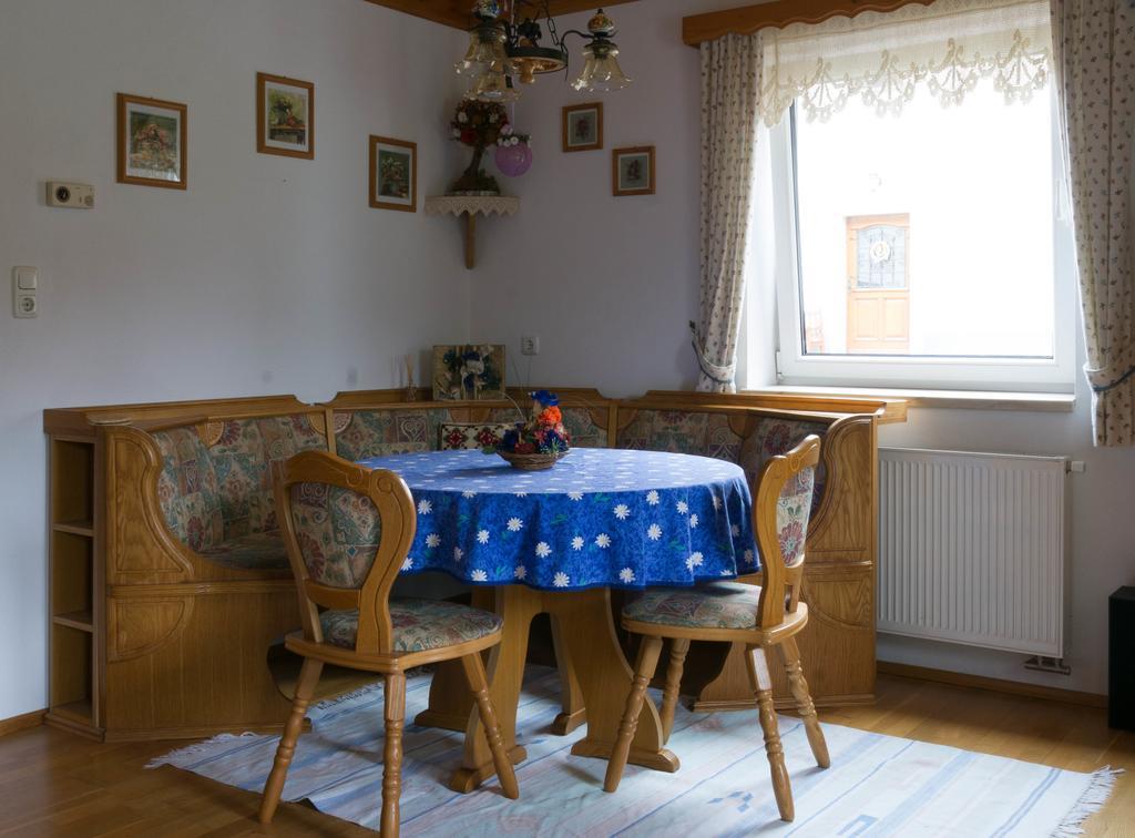 Ganhör- Fam. Kaar Wintersdorf Rum bild